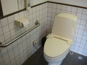 洋式トイレを撮影した画像　クリック・Enterで拡大