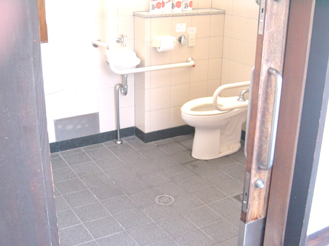 身障者トイレの画像　クリック・Enterで拡大