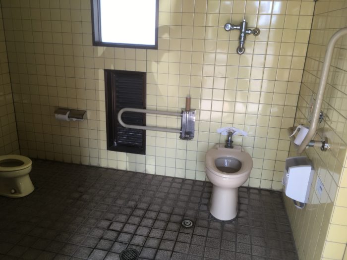 第二乗船場の身障者用トイレの画像 クリック・Enterで拡大